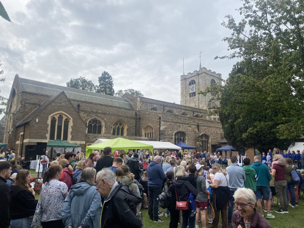 Crowd at St. Andrew's fayre in Biggleswade.